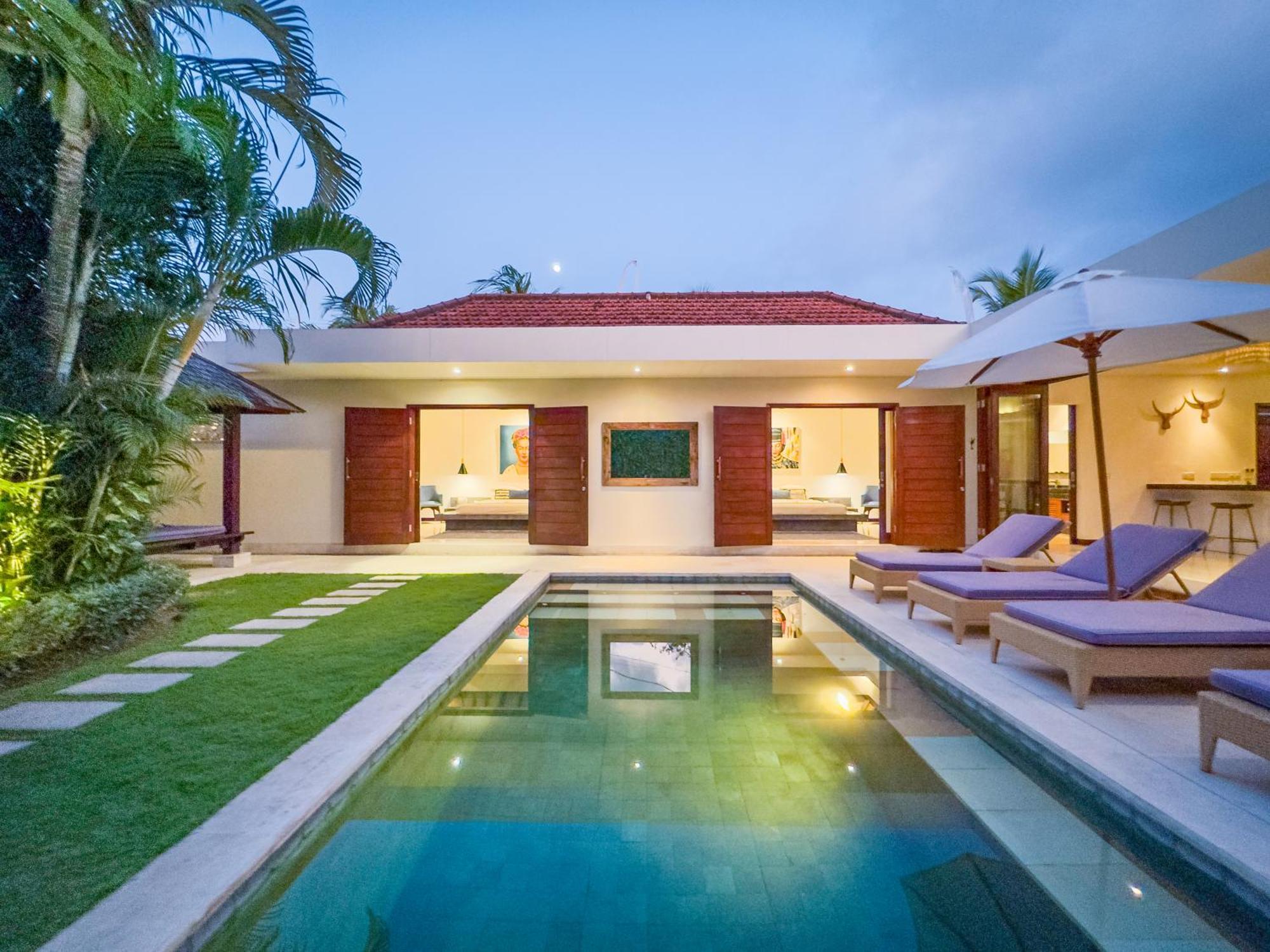 Villa Bugis Kayu Aya Seminyak Екстериор снимка