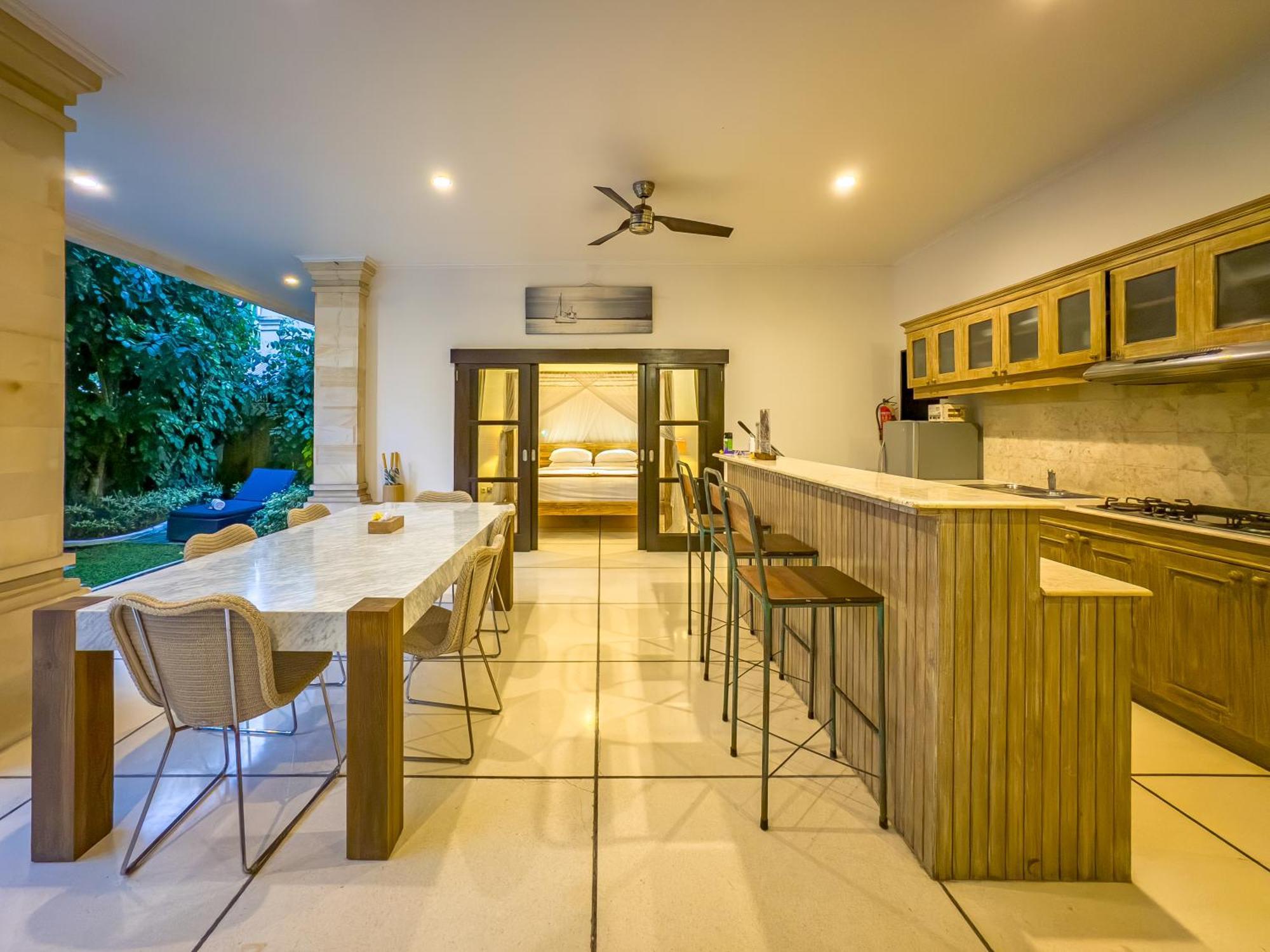 Villa Bugis Kayu Aya Seminyak Стая снимка
