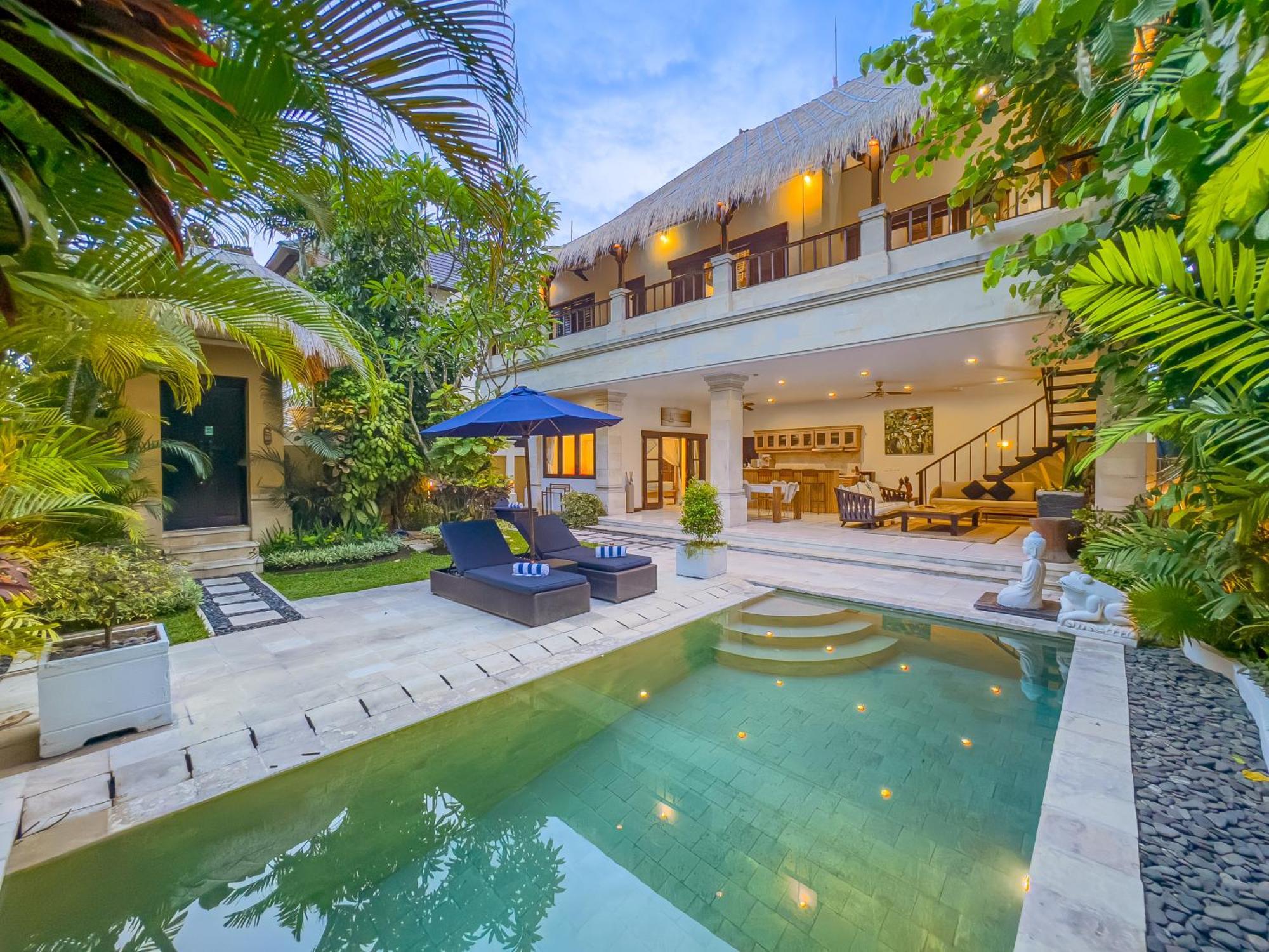 Villa Bugis Kayu Aya Seminyak Стая снимка