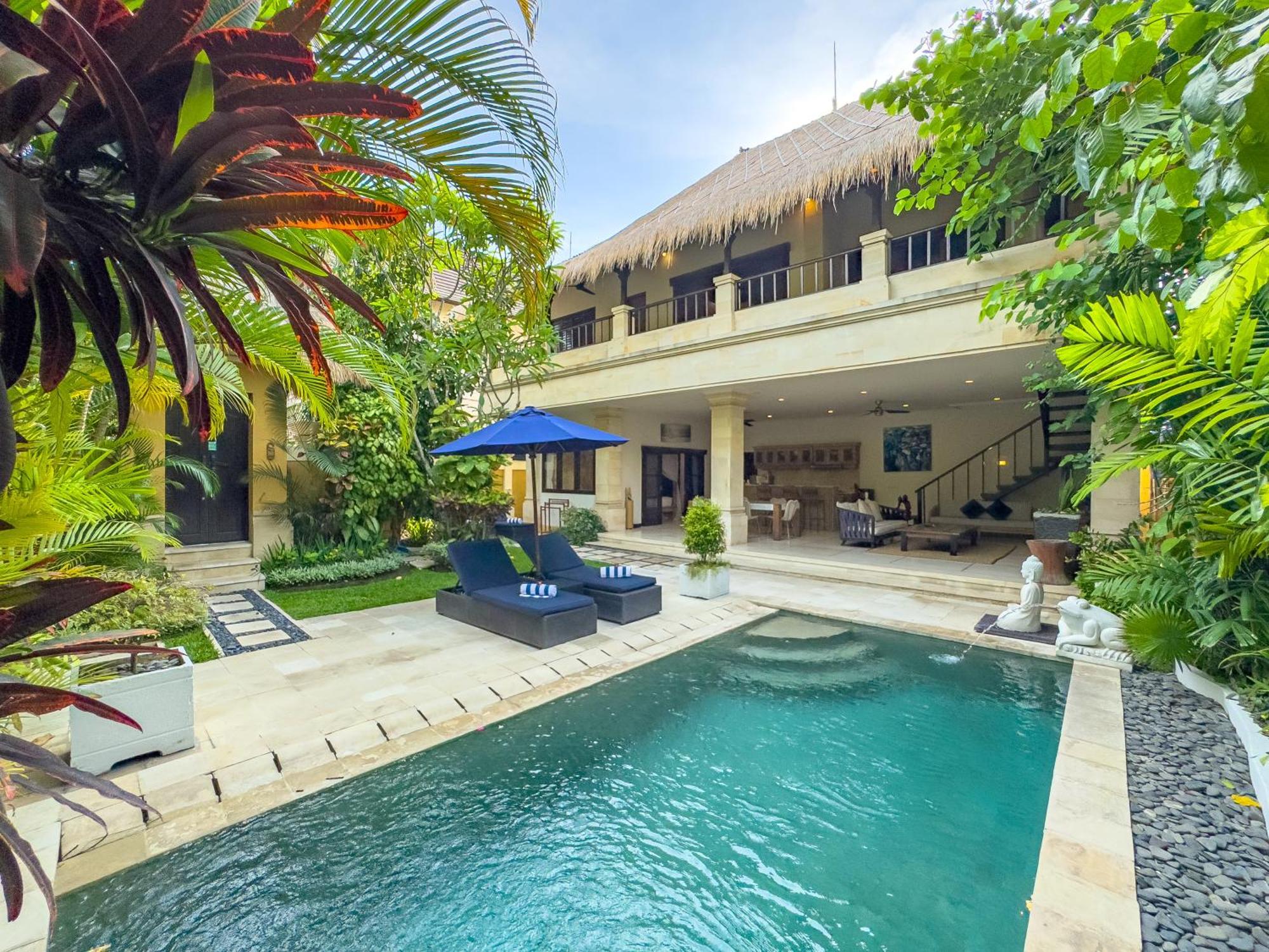 Villa Bugis Kayu Aya Seminyak Екстериор снимка