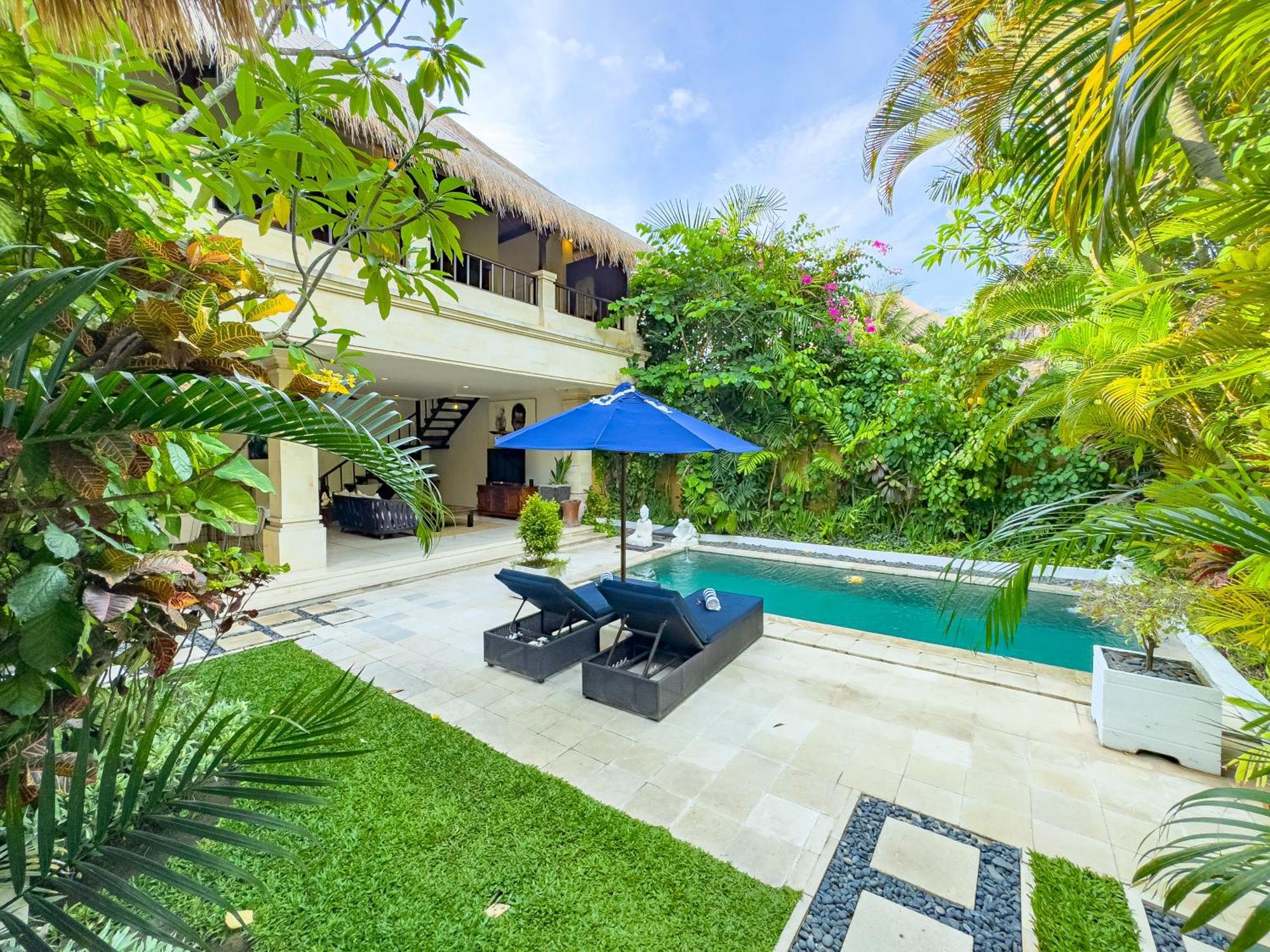 Villa Bugis Kayu Aya Seminyak Екстериор снимка