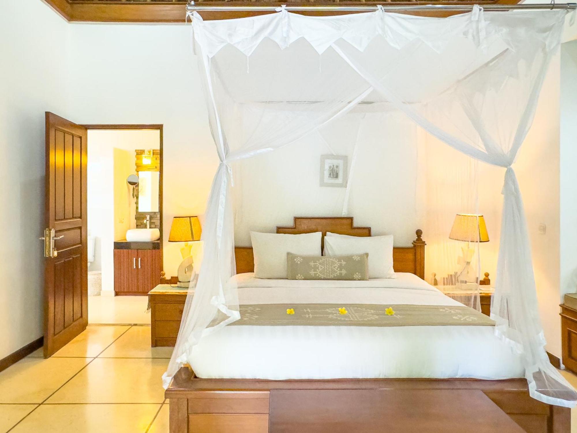 Villa Bugis Kayu Aya Seminyak Стая снимка