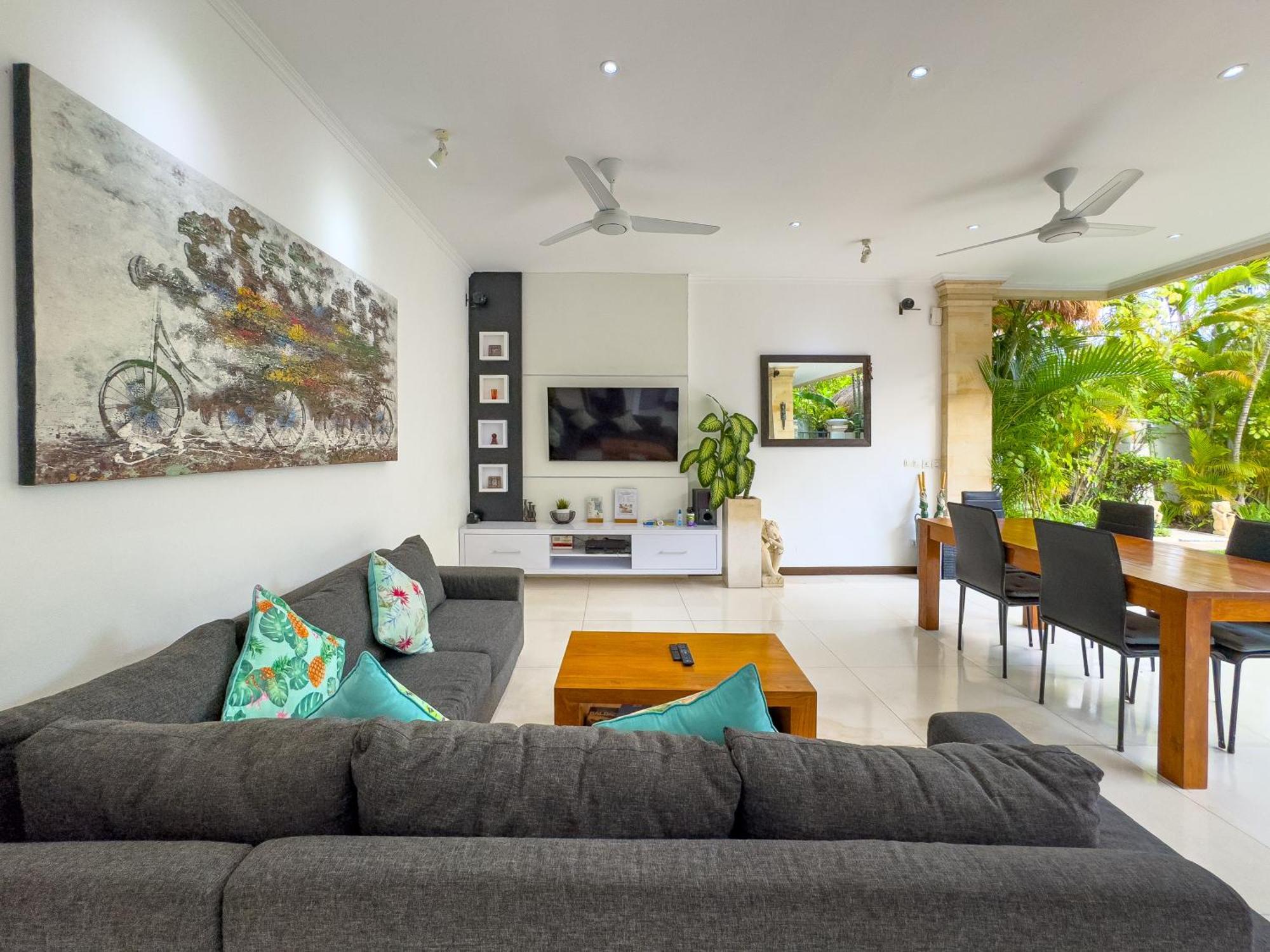 Villa Bugis Kayu Aya Seminyak Стая снимка