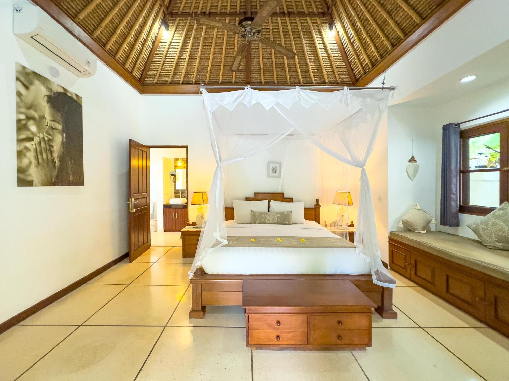 Villa Bugis Kayu Aya Seminyak Стая снимка