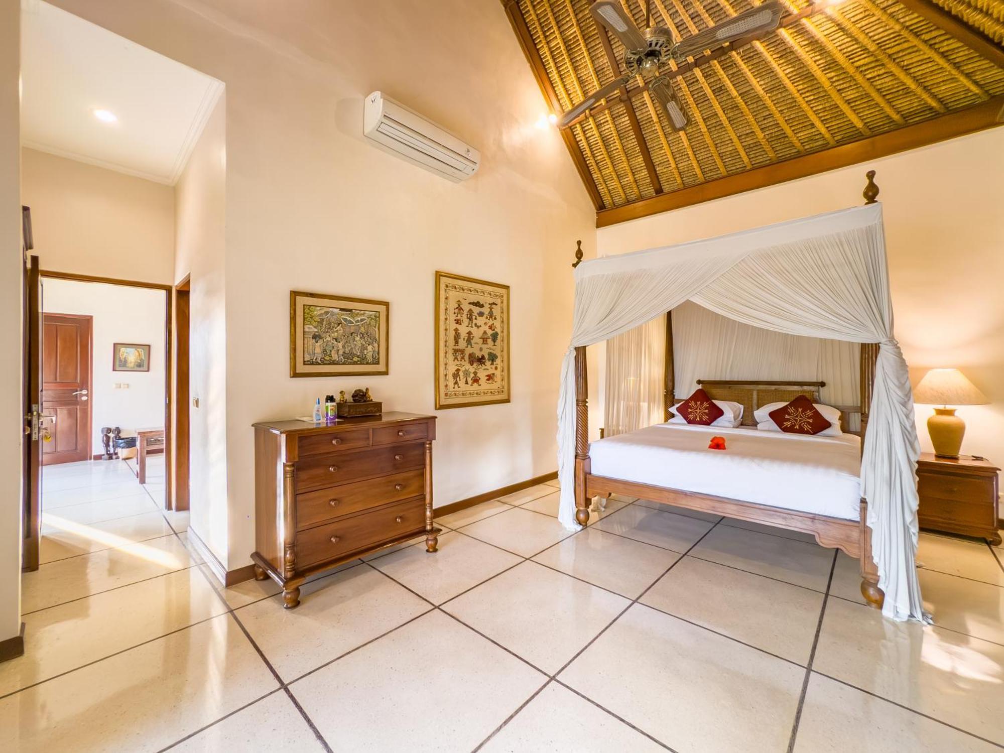 Villa Bugis Kayu Aya Seminyak Стая снимка